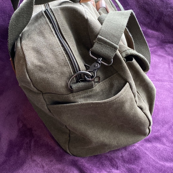 Canvas Travel Bag, crossbody personal size item - Picture 3 of 8